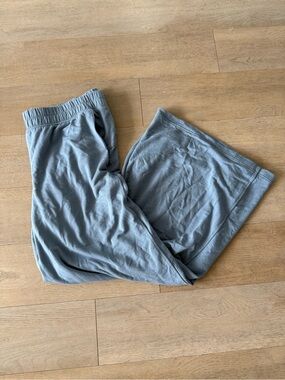 Luluemon BeCalm Wide-Leg Pants